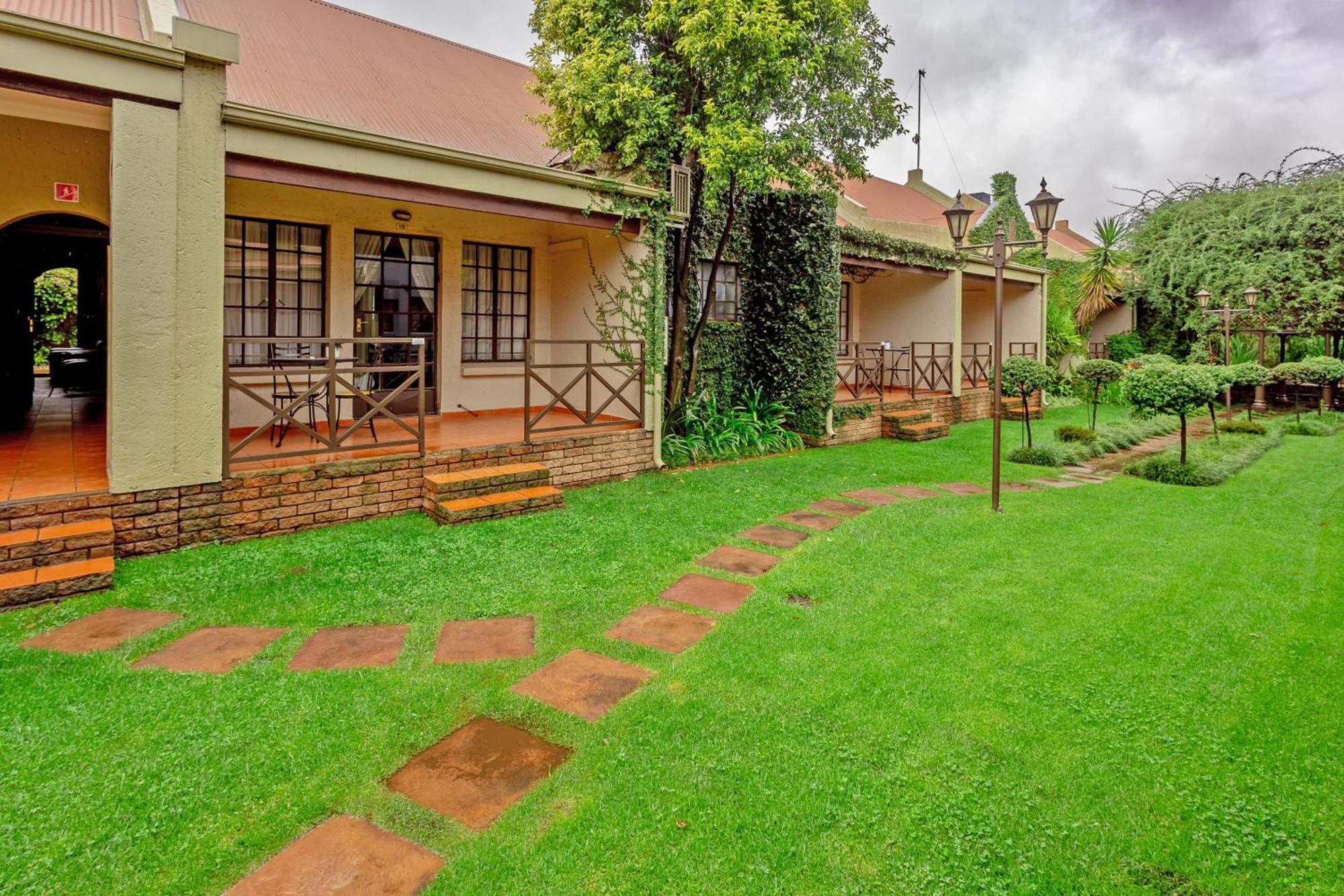 Afrique Boutique Hotel O.R. Tambo Boksburg Luaran gambar